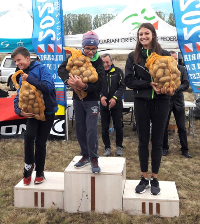 Ориентировачите на "Компас" с редица успехи, готвят Приз "Хасково"