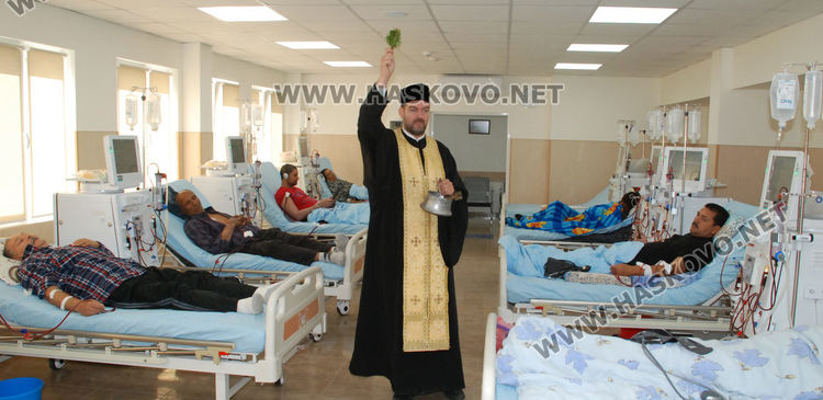 Модернизираната хемодиализа в Хасково поема по 22-ма пациенти наведнъж