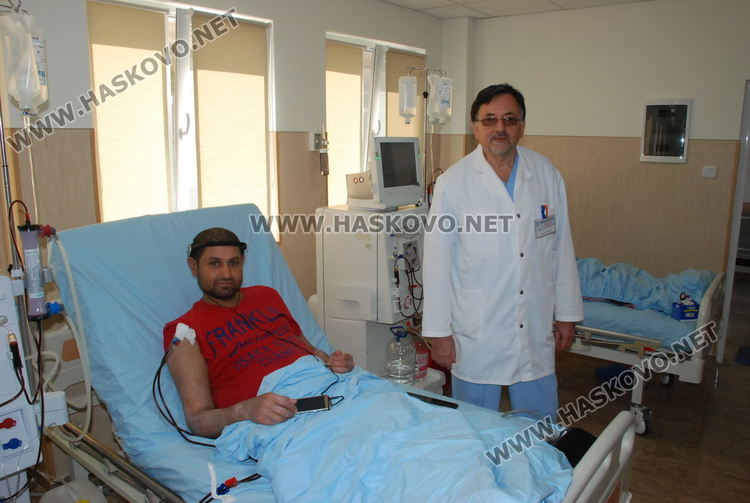 Модернизираната хемодиализа в Хасково поема по 22-ма пациенти наведнъж