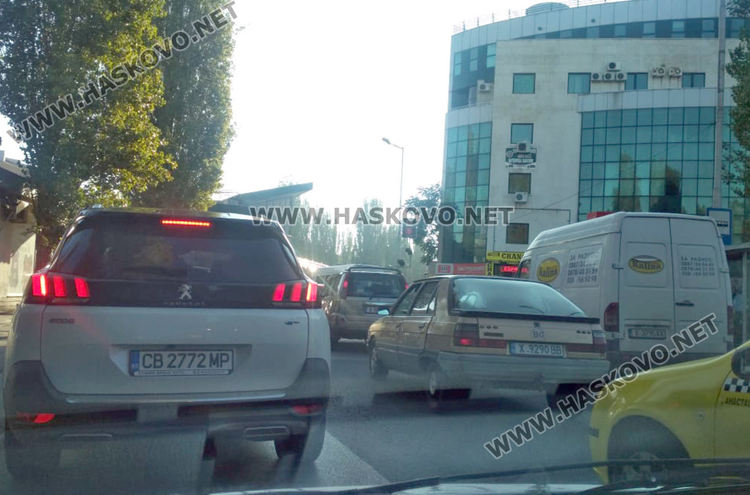 Маркировка в час пик задръсти центъра на Хасково