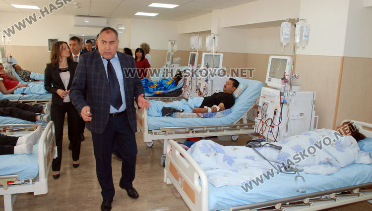 Модернизираната хемодиализа в Хасково поема по 22-ма пациенти наведнъж