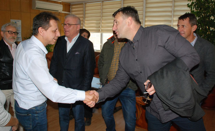 Драгомир Андонов и екипът му от "Демократична България" залагат на дуалното обучение