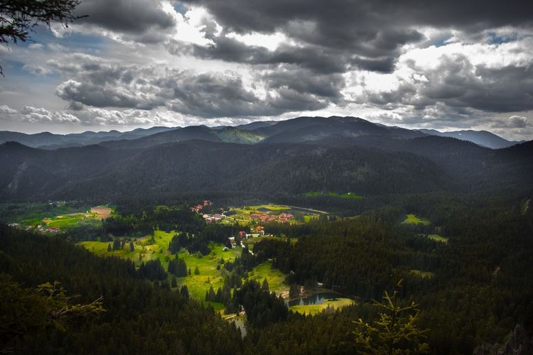 От 12 до 68-годишни в оспорвано състезание за уникални фотоси, ето кои ще красят календара на Община Смолян за 2020-та