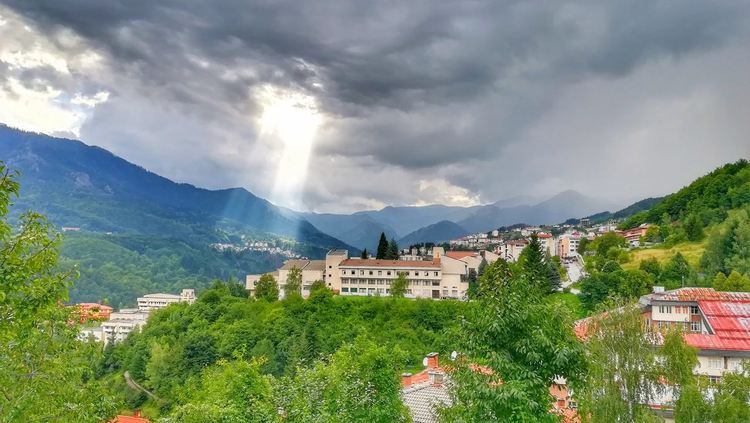 От 12 до 68-годишни в оспорвано състезание за уникални фотоси, ето кои ще красят календара на Община Смолян за 2020-та