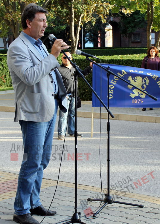 Неохимци протестират - искат 30% по-евтина газ и са готови за протест на жълтите павета - ВИДЕО