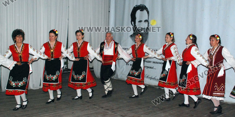 Носии на по 3 века представиха на фолклорния празник в Узунджово