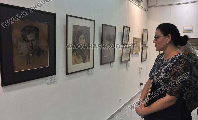 Пистолетът, с който Яворов  се самоубива – част от изложбата в галерия „Форум“