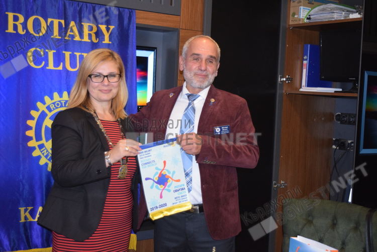 Митко Минев в Кърджали: Да приближим семейството към Ротари