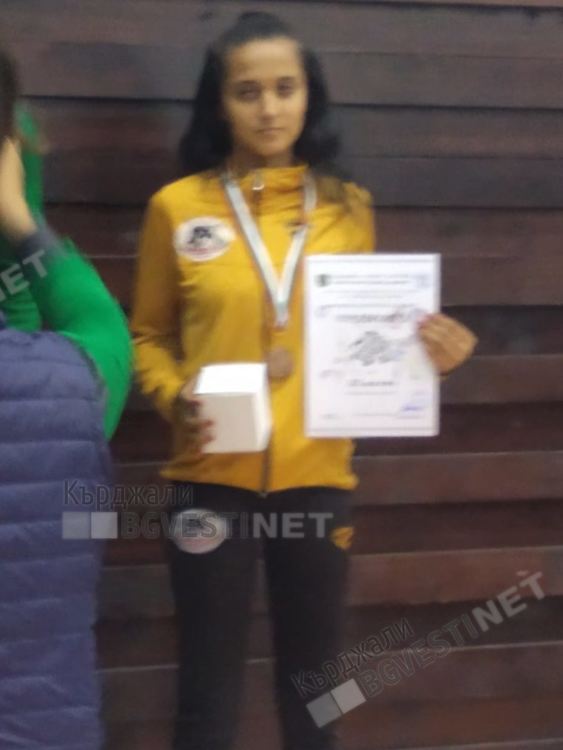 Нашето момиче Сюнгюл Мехмед с бронзов медал от силен турнир по борба