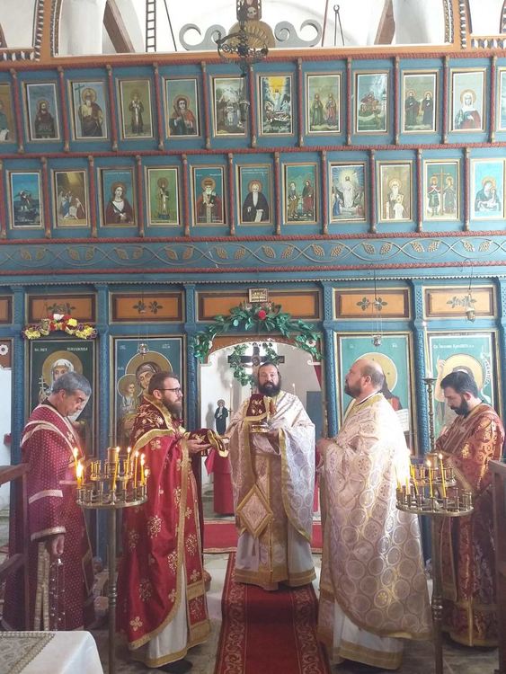 Храмовият празник на църква в напълно безлюдно родопско село събра десетки вярващи