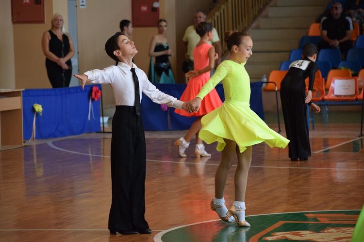 Танцьори от Хасково на почетната стълбица в Сливен