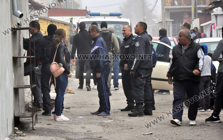 Арести при спецакция за наркотици в "Република"