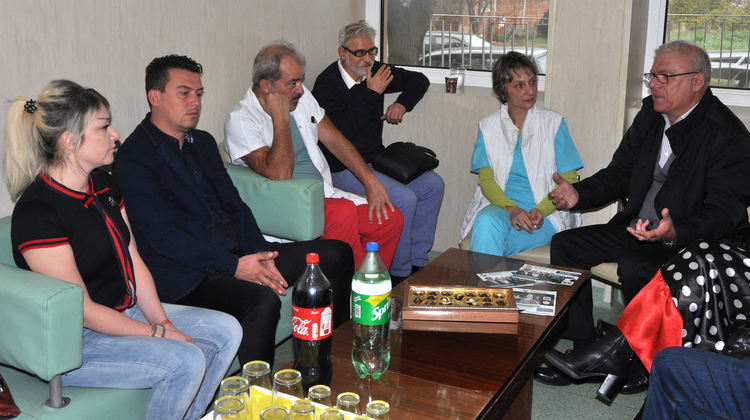 "Демократична България": Запознахме се с проблемите на Онкото и ще действаме за решаването им