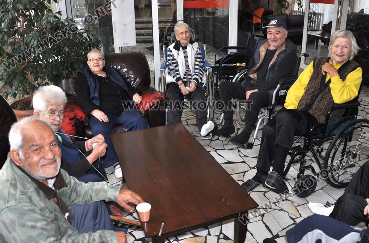 Старческият дом в "Кенана" с нова рампа за инвалидни колички