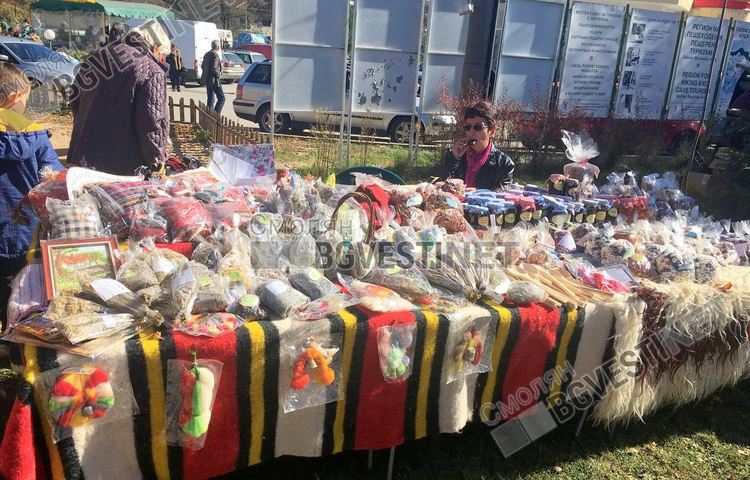 Цяло село стяга фасулевия курбан за празника на Смилянския боб тази събота