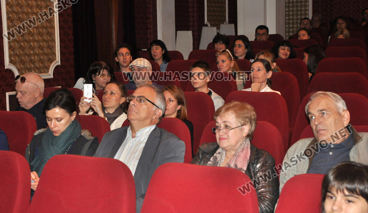 5-годишна цигуларка подреди реда на участие в конкурса ”Проф. Недялка Симеонова"