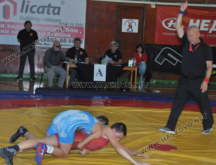 Възродиха международния турнир по борба "Ангел войвода" в Хасково