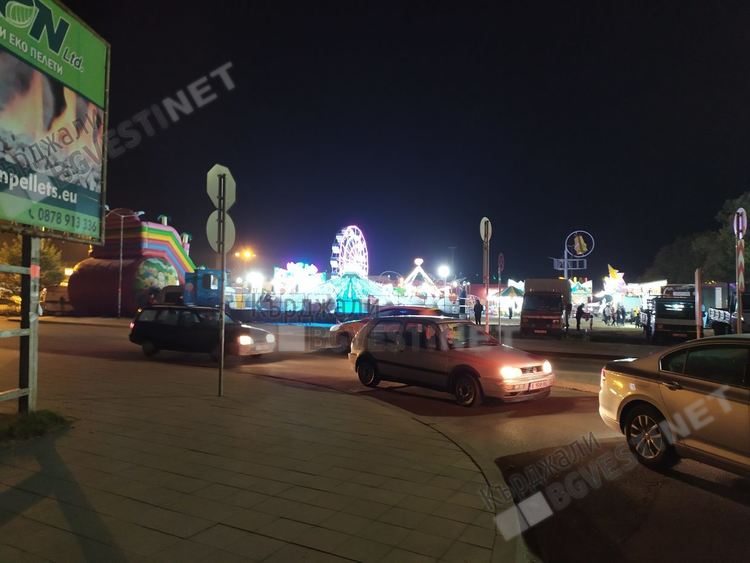 Виенско колело се превърна в най-голямата вечерна атракция в Кърджали