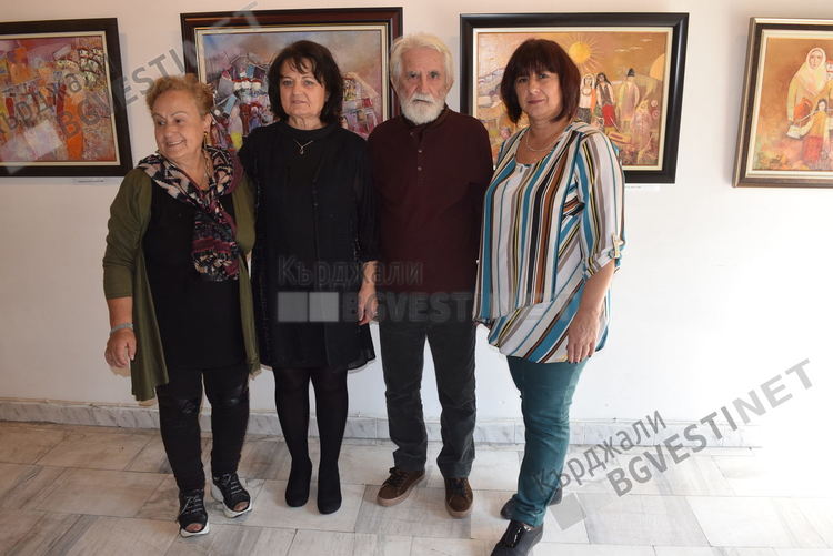 Фикри Емурла долетя на своите „две крила” за първа изложба в Кърджали