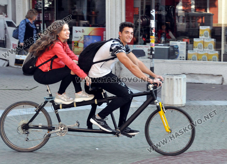 Слънчево и топло в неделя