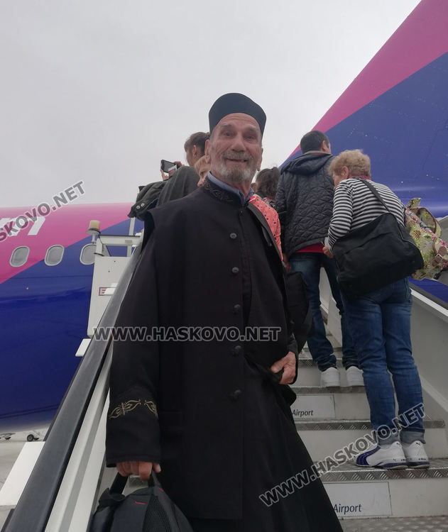 Отец Антоний Енев стана хаджия на 92 години