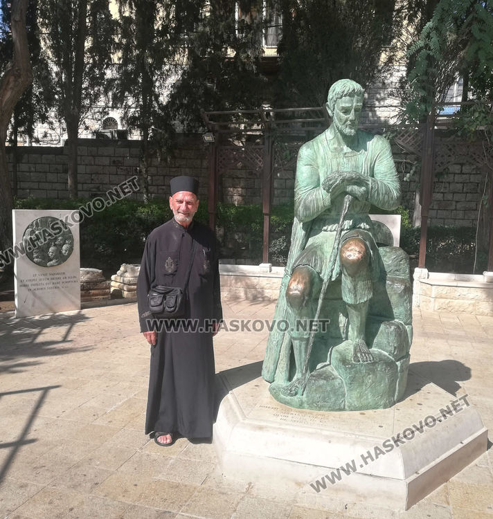 Отец Антоний Енев стана хаджия на 92 години