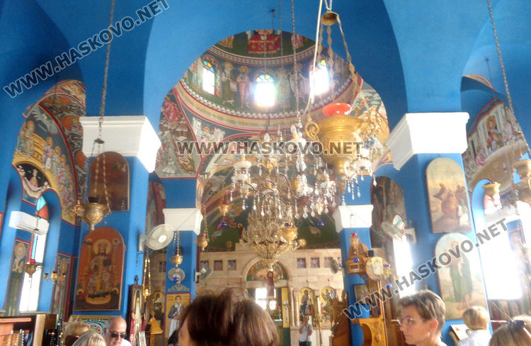 Отец Антоний Енев стана хаджия на 92 години