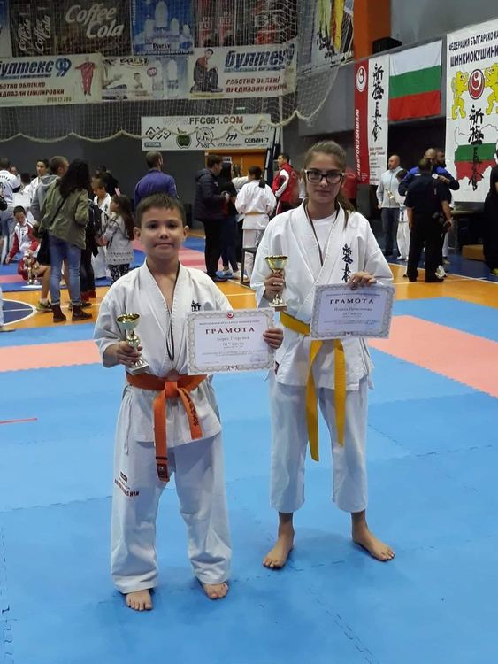 8 медала за димитровградските каратеки - Национална купа „Пловдив“ 