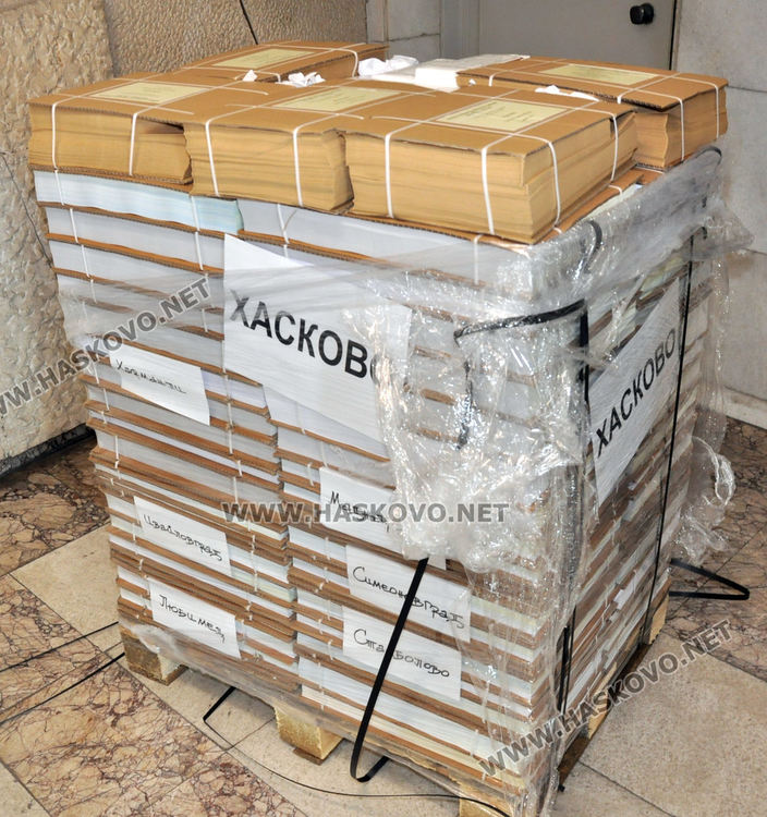 Свиленград, Хасково и Димитровград получават първи бюлетините за местния вот