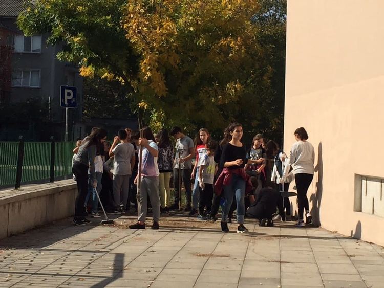 По план: евакуираха 700 ученици заради пожар