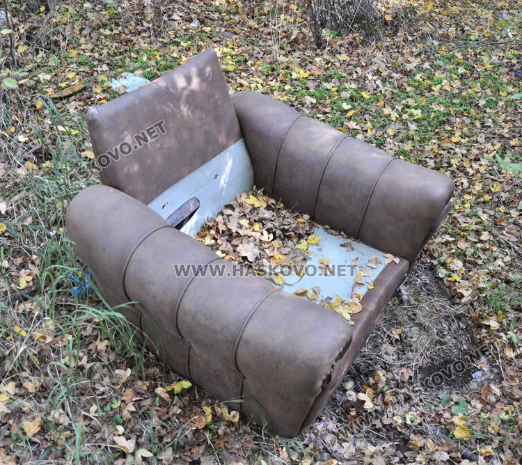 Купища строителни и битови отпадъци изхвърлени край Татарево