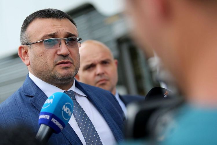 Задържани кандидати за изборите в Несебър, сред тях и кметът