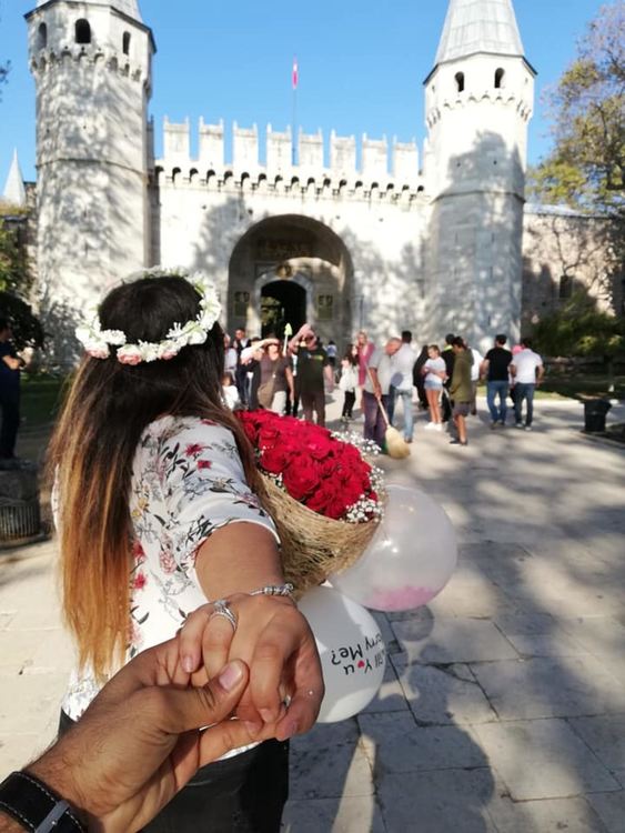 Романтично предложение в Топ капъ предизвика лавина от одобрения