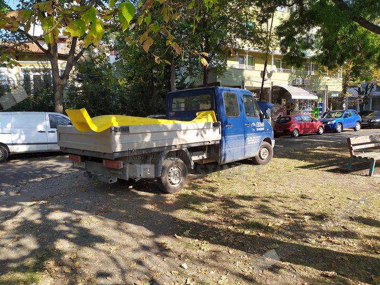 Ремонтират детските площадки в Кърджали