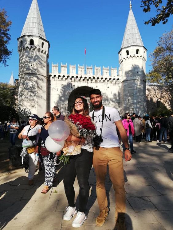 Романтично предложение в Топ капъ предизвика лавина от одобрения