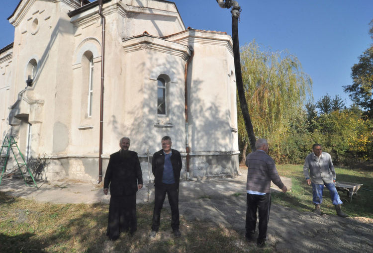 Национална Политическа Партия „Българе” с пореден благотворителен жест към християнски храм