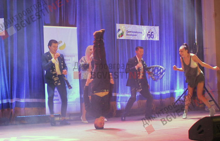 Катя Панева: Ние искаме промяната и излизаме с лицата си, даваме алтернативата в управлението на общината