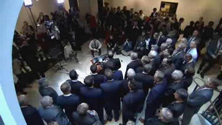 Хаос в Конгреса на САЩ след „щурм” на републиканци на изслушване за импийчмънта