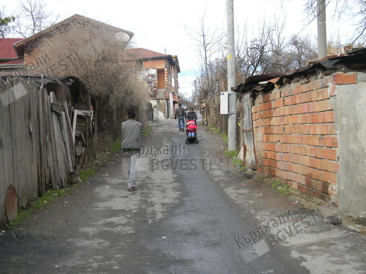  Засилено полицейско присъствие в Махалата по време на изборите, ще се следи за манипулации