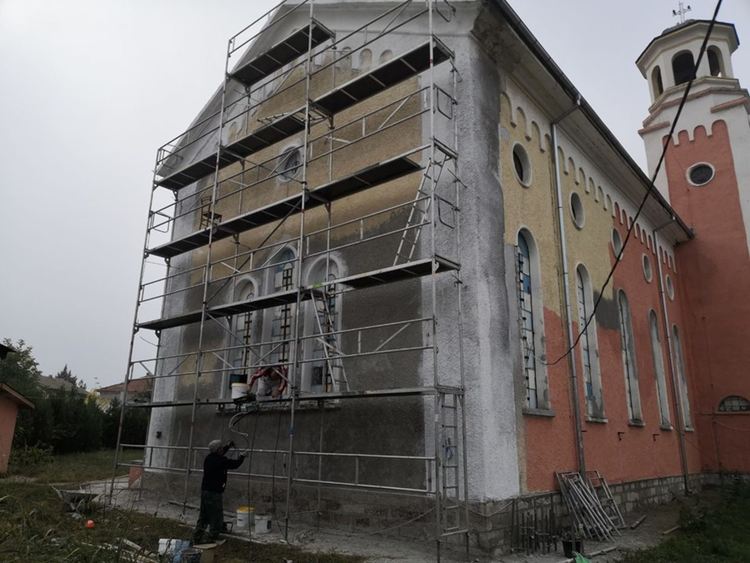 С дарение беше направен ремонт на дебърската църква