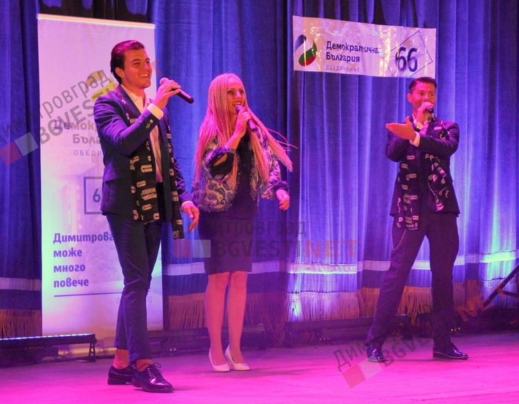 Катя Панева: Ние искаме промяната и излизаме с лицата си, даваме алтернативата в управлението на общината