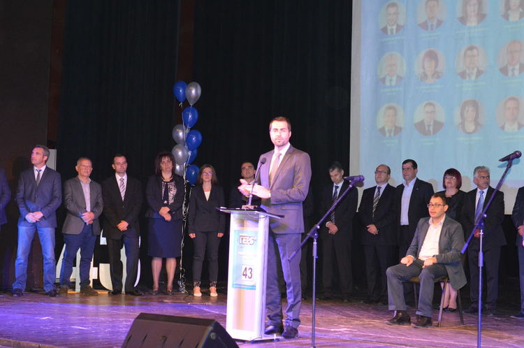 ГЕРБ закри предизборната си кампания, кандидатът за кмет Николай Мелемов обяви: Приоритетите ми са три: Деца, благоустрояване и чистота!