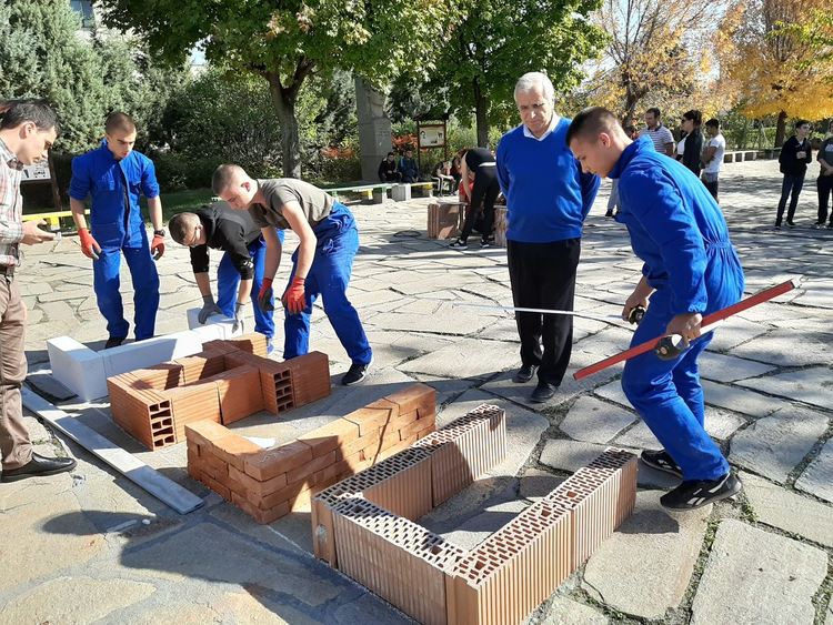 ПГДС отвори врати, състезания за Деня на строителя