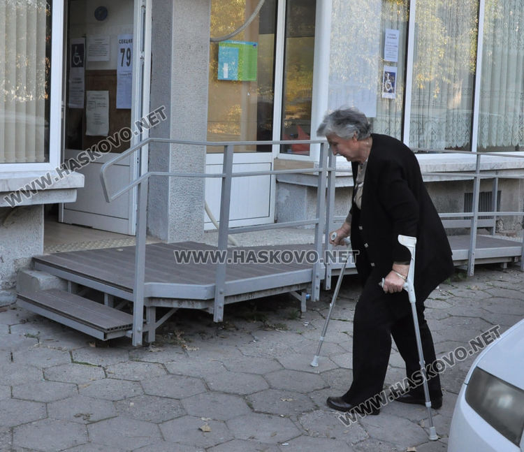 Три сигнала за нарушения в ОИК- Хасково