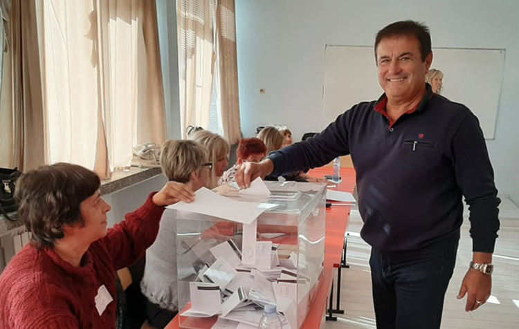 Милко Багдасаров