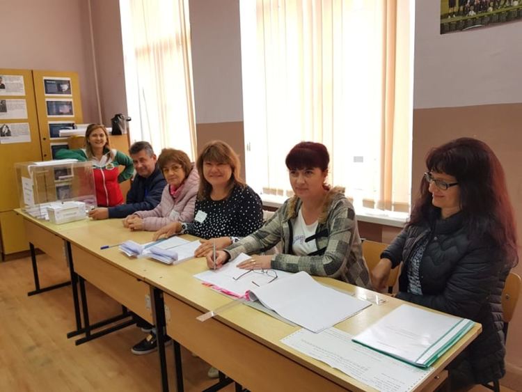 Около четвърт от избирателите са дали своя глас