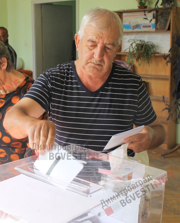 Ниска остава избирателната активност в димитровградско