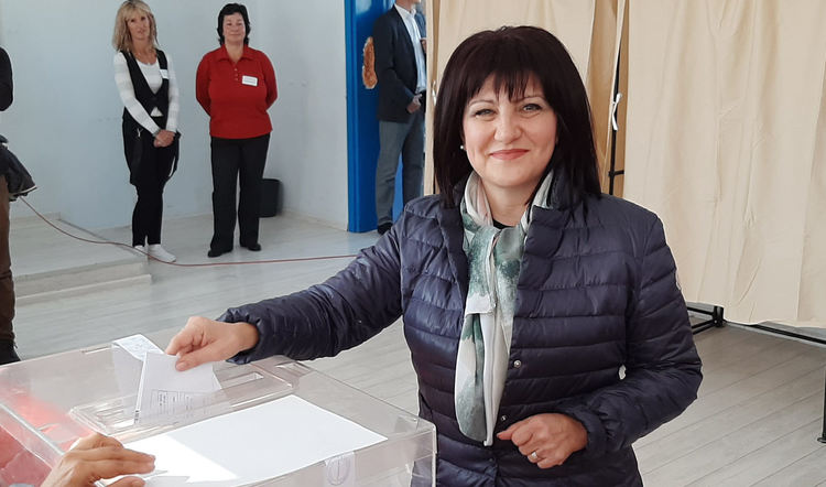 Цвета Караянчева