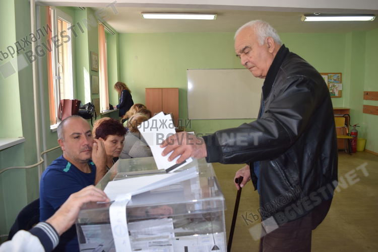 Едва 10% от кърджалийци са се повлияли от публикации в местните медии в избора за кмет,  сочи анкета