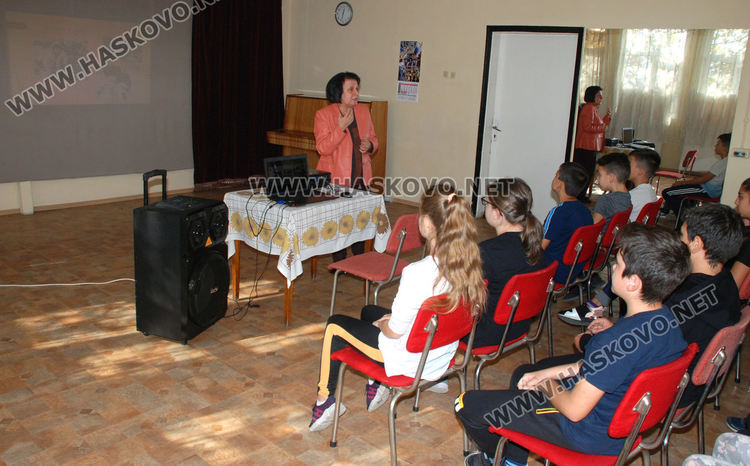 Изложба и презентации за 100 г. от рождението на Хайтов в читалище "Яворов"